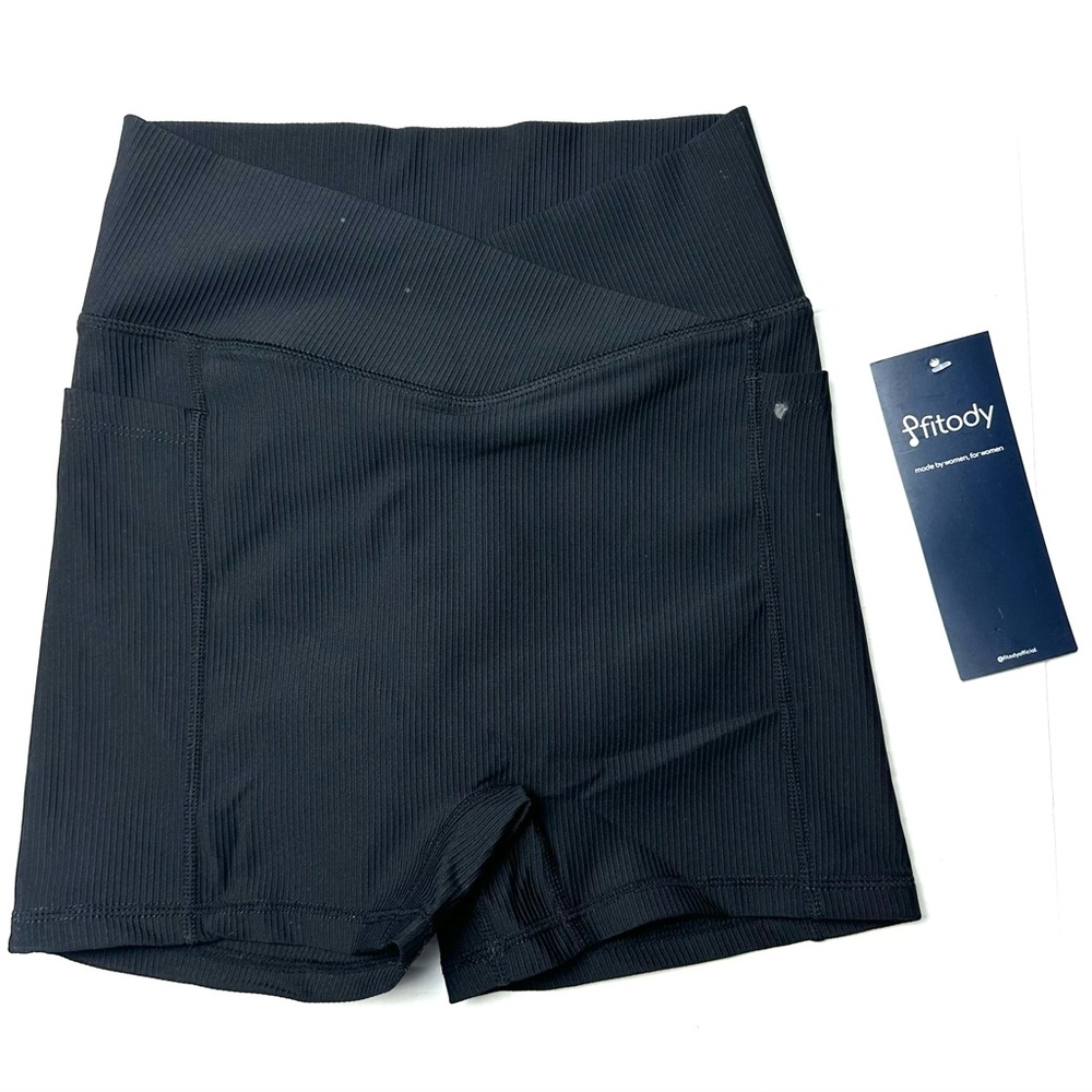 Fitody‎ Shorts Workout Fitness Yoga Pockets Black Womens Medium Scrunch Active